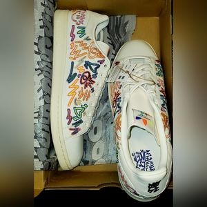 Adidas Stan Smith pride